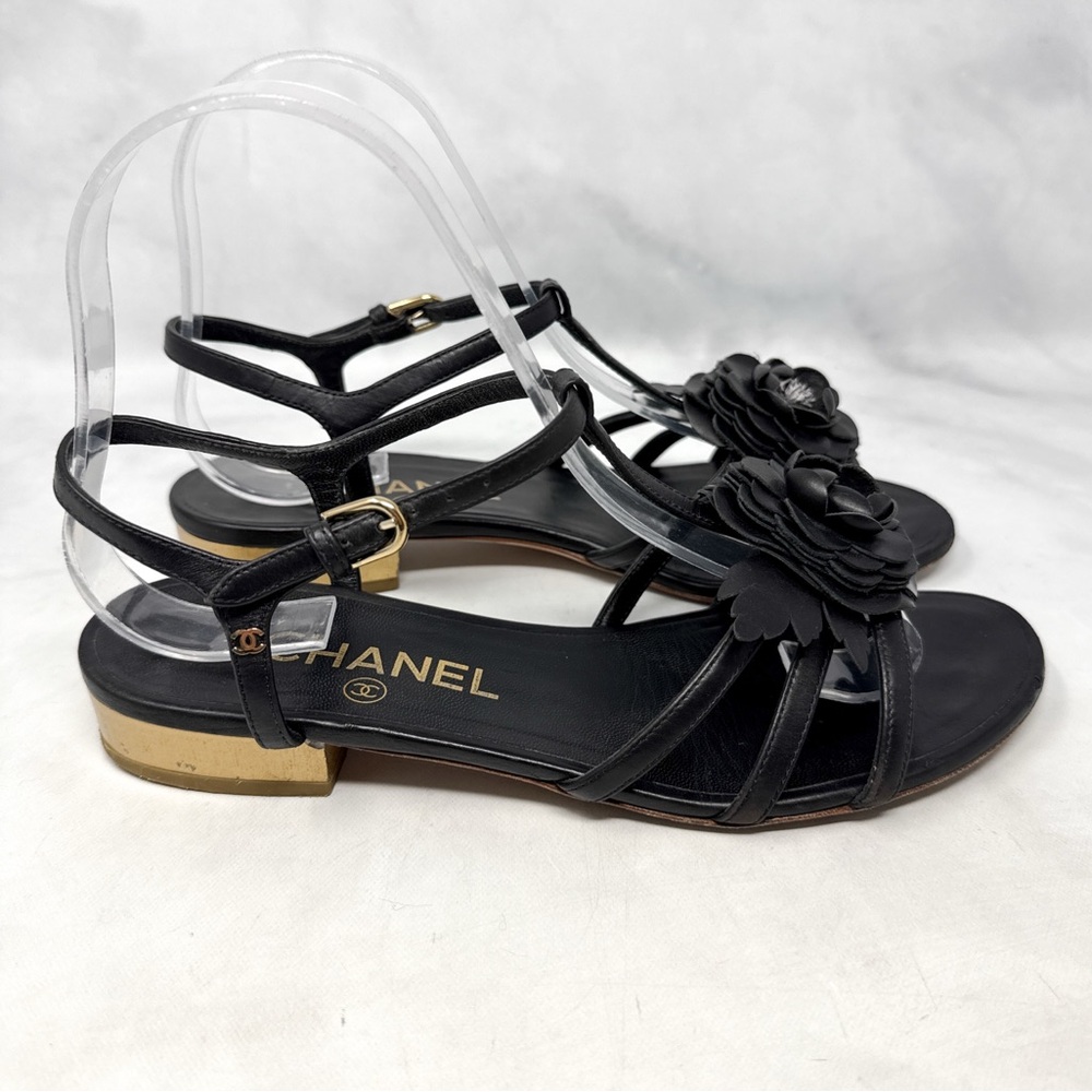 CHANEL Vintage Y2K Camellia Flower Leather Strappy Block Heel Sandal Shoes Black
